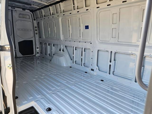 new 2026 Mercedes-Benz Sprinter 2500 car, priced at $70,143