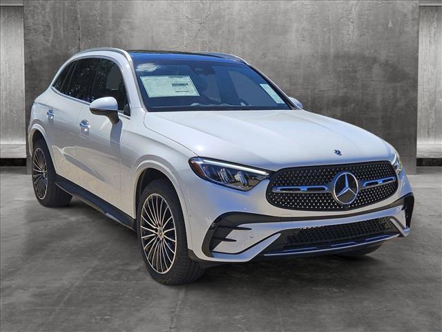 new 2024 Mercedes-Benz GLC 300 car, priced at $61,095