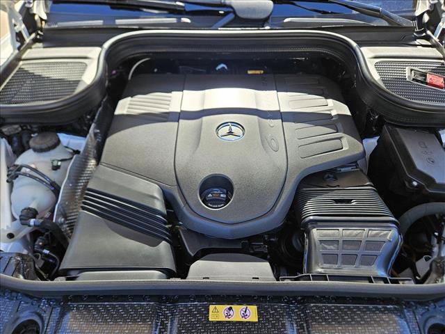 new 2025 Mercedes-Benz GLS 450 car, priced at $91,775