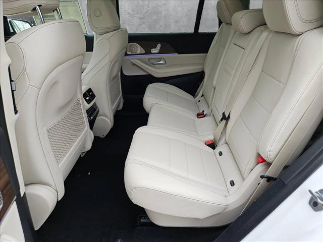 new 2025 Mercedes-Benz GLS 450 car, priced at $91,800
