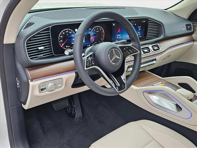 new 2025 Mercedes-Benz GLS 450 car, priced at $91,800