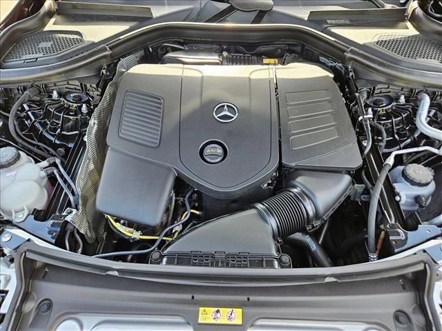 new 2025 Mercedes-Benz GLC 300 car, priced at $55,835