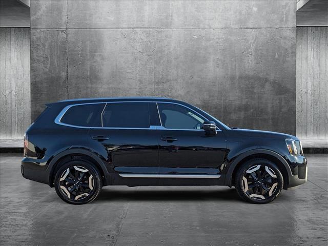 used 2023 Kia Telluride car, priced at $33,370