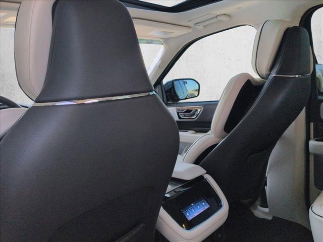 used 2024 Lincoln Navigator car, priced at $81,997