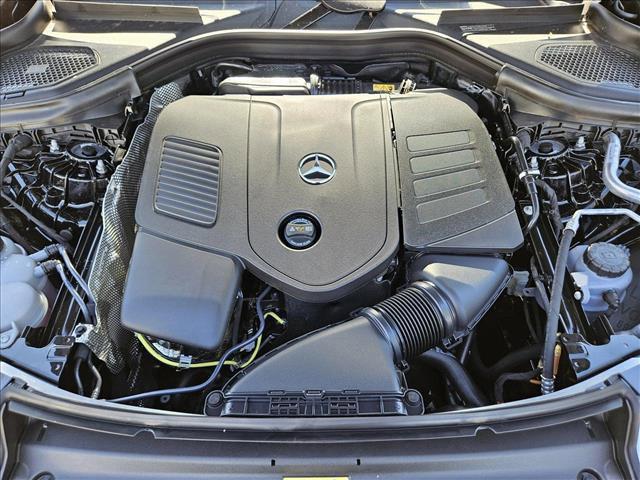 used 2025 Mercedes-Benz GLC 300 car, priced at $45,777