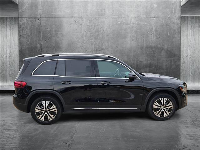 new 2025 Mercedes-Benz GLB 250 car, priced at $47,145