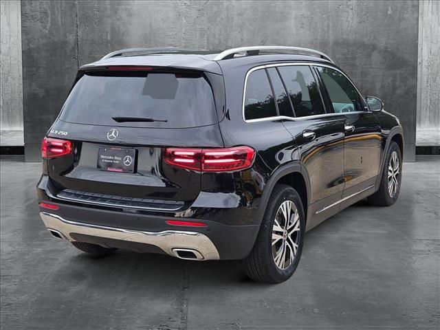 new 2025 Mercedes-Benz GLB 250 car, priced at $47,145