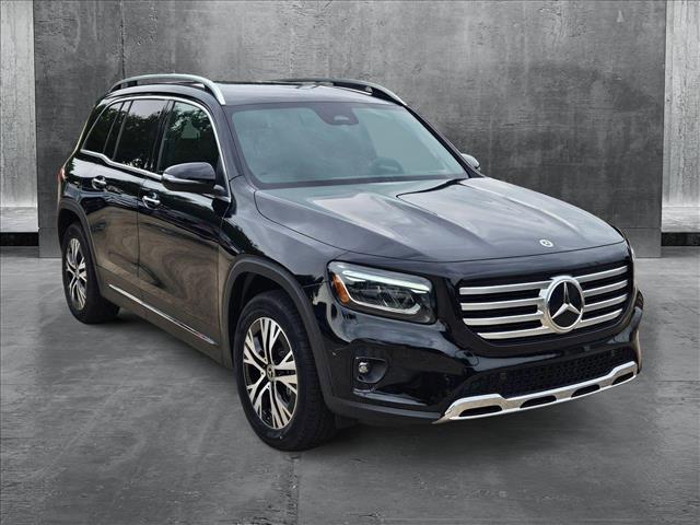 new 2025 Mercedes-Benz GLB 250 car, priced at $47,145