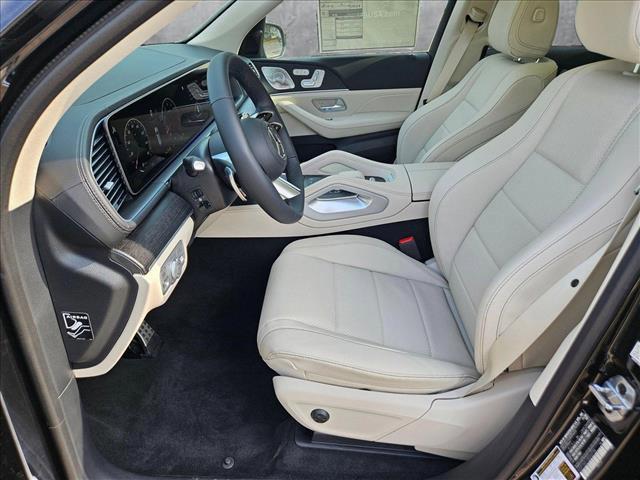 new 2025 Mercedes-Benz GLS 450 car, priced at $96,185