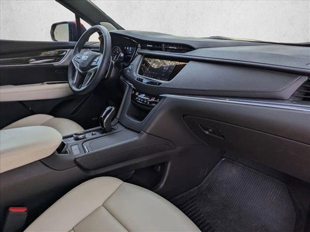 used 2025 Cadillac XT5 car, priced at $54,981