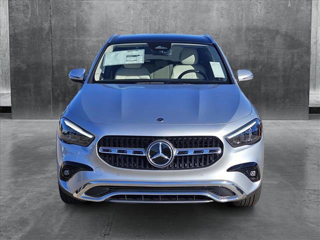 new 2025 Mercedes-Benz GLA 250 car, priced at $47,695