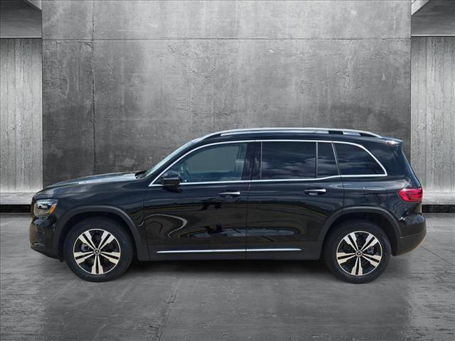 new 2025 Mercedes-Benz GLB 250 car, priced at $47,145
