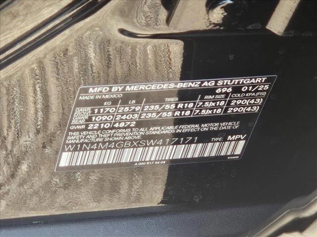 new 2025 Mercedes-Benz GLB 250 car, priced at $47,145
