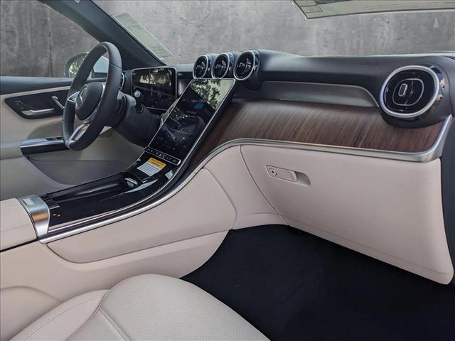 new 2025 Mercedes-Benz GLC 300 car, priced at $52,385