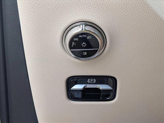 new 2025 Mercedes-Benz GLC 300 car, priced at $52,385