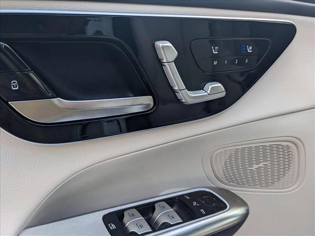 new 2025 Mercedes-Benz GLC 300 car, priced at $52,385