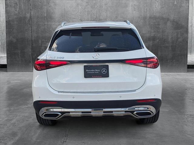 new 2025 Mercedes-Benz GLC 300 car, priced at $52,385