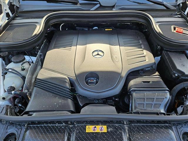 new 2025 Mercedes-Benz GLS 450 car, priced at $100,250
