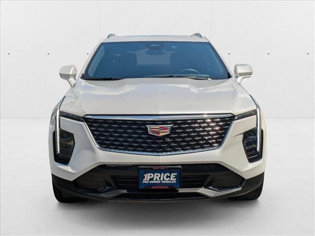 used 2025 Cadillac XT4 car, priced at $37,562