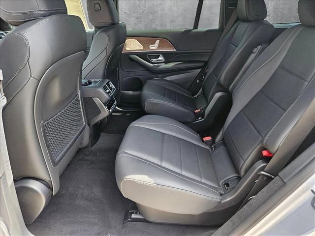 new 2025 Mercedes-Benz GLS 450 car, priced at $95,365