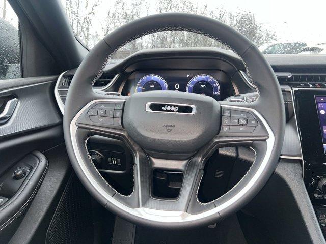 new 2025 Jeep Grand Cherokee car, priced at $39,193