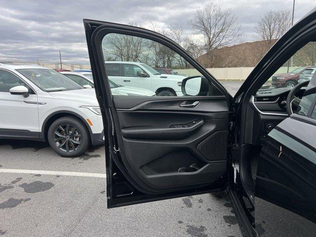 new 2025 Jeep Grand Cherokee L car, priced at $43,831