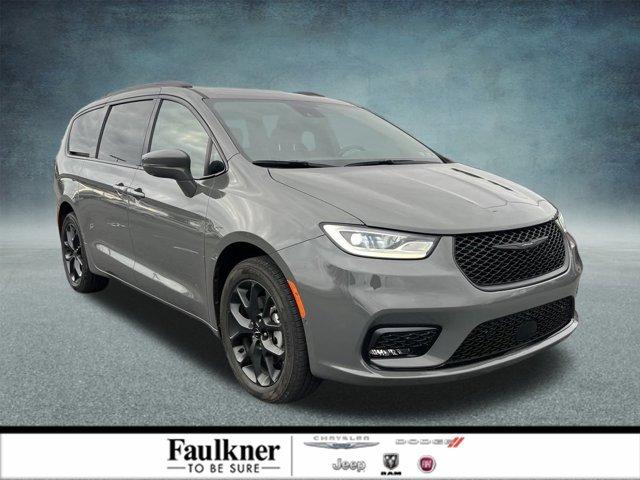 used 2021 Chrysler Pacifica car, priced at $32,500