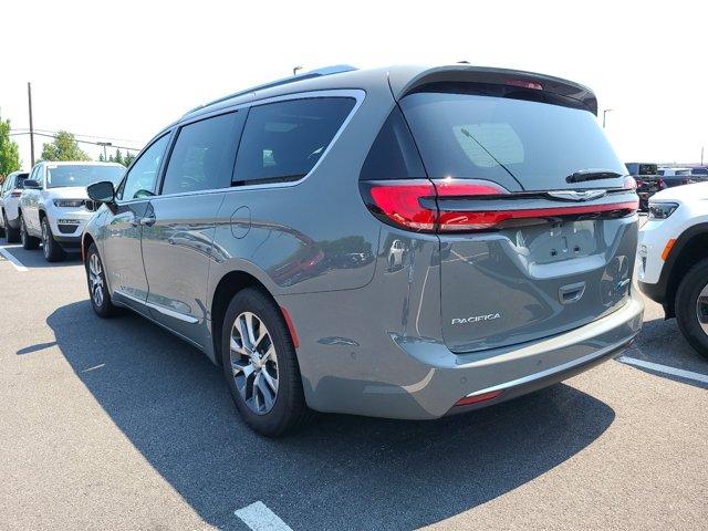 new 2023 Chrysler Pacifica car, priced at $62,085