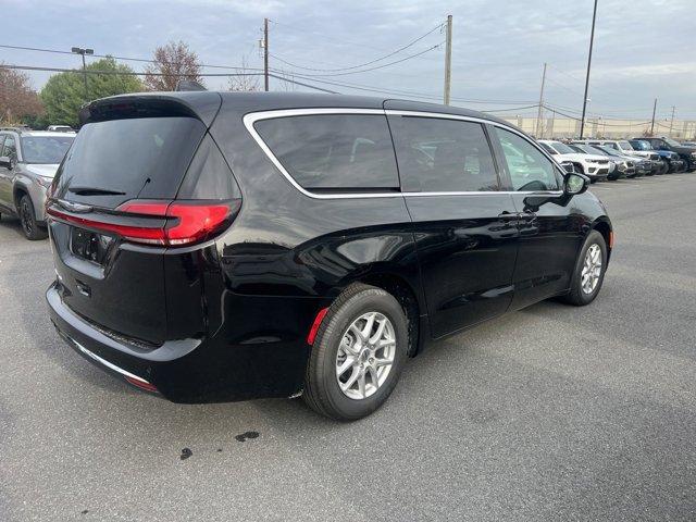 new 2025 Chrysler Pacifica car, priced at $44,145