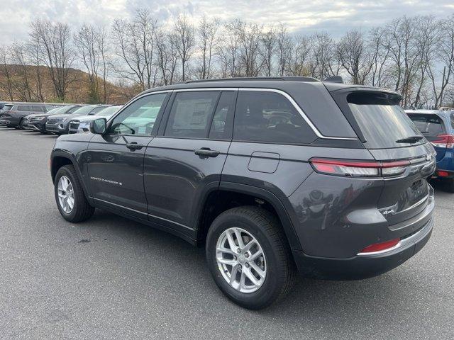 new 2025 Jeep Grand Cherokee car, priced at $39,021