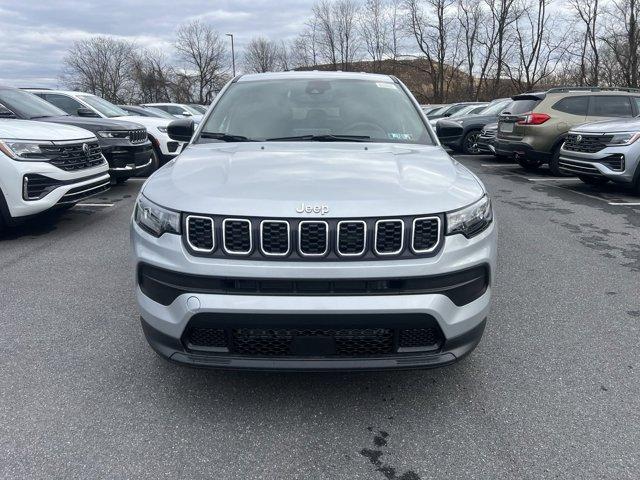 new 2025 Jeep Compass car, priced at $28,090