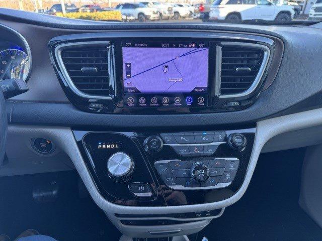 used 2017 Chrysler Pacifica car, priced at $13,700