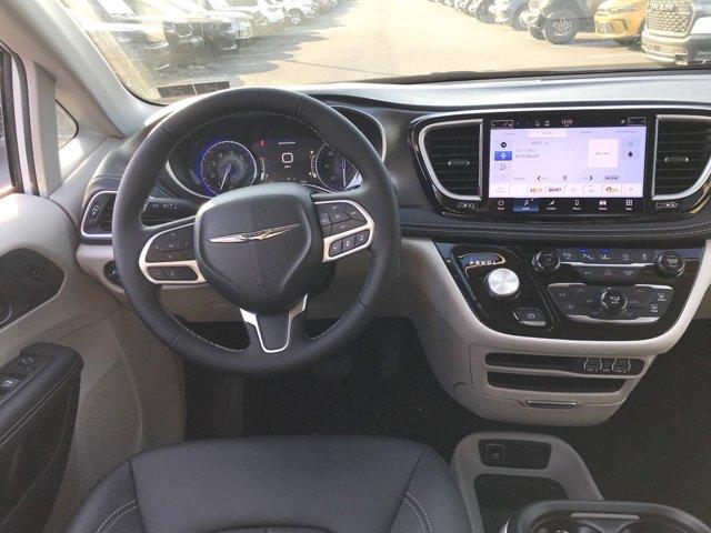 new 2024 Chrysler Pacifica car, priced at $40,090