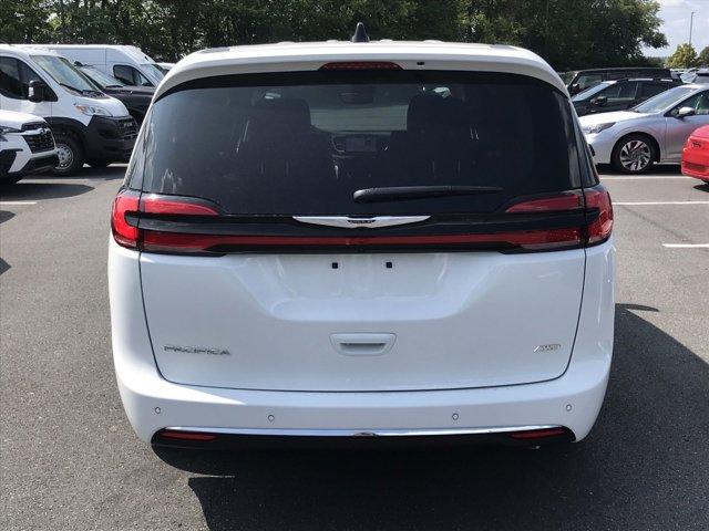 new 2024 Chrysler Pacifica car, priced at $40,090