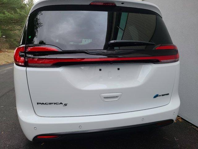 new 2024 Chrysler Pacifica car, priced at $43,314