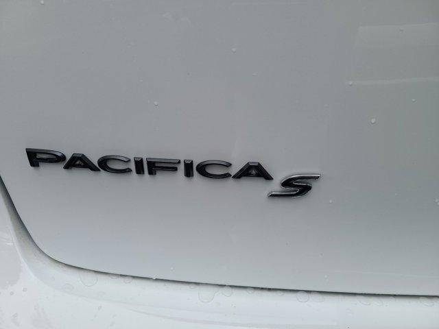 new 2024 Chrysler Pacifica car, priced at $43,314