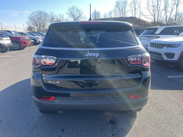 new 2025 Jeep Compass car, priced at $28,090