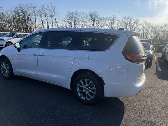 new 2025 Chrysler Pacifica car, priced at $47,140