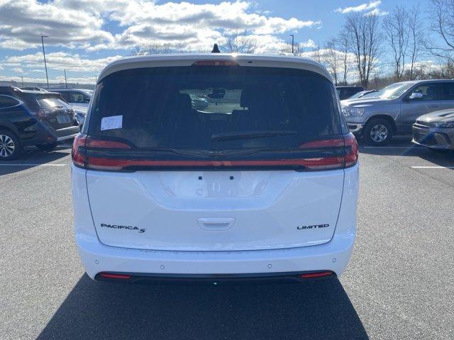 new 2024 Chrysler Pacifica car, priced at $49,255