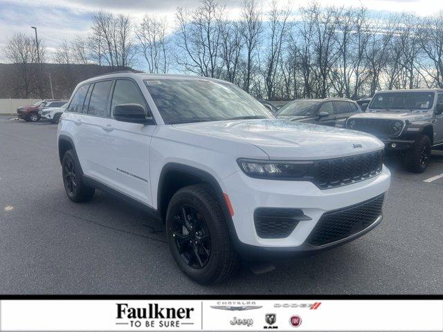 new 2025 Jeep Grand Cherokee car, priced at $43,187