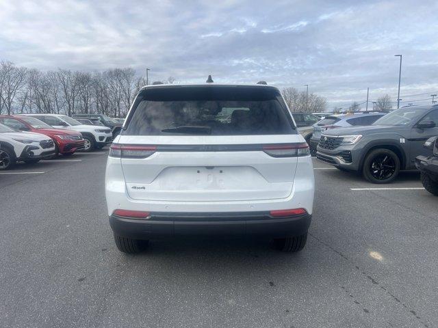 new 2025 Jeep Grand Cherokee car, priced at $43,187