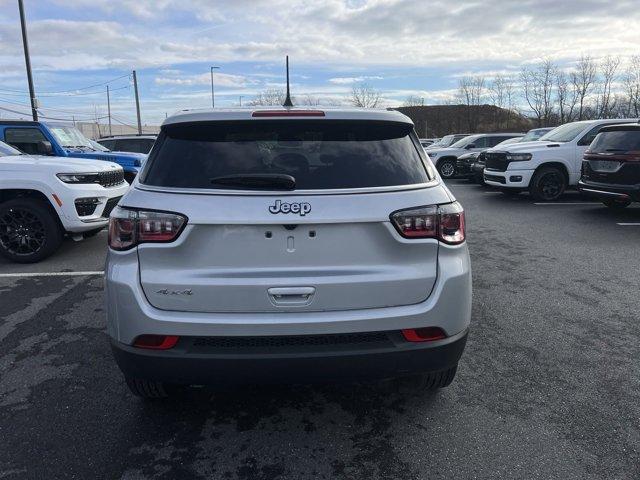 new 2025 Jeep Compass car, priced at $28,090