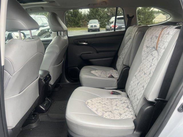 used 2022 Toyota Highlander car, priced at $36,990