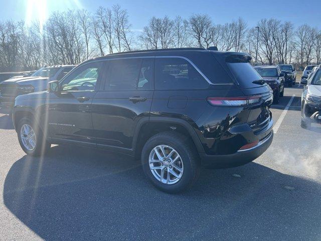 new 2025 Jeep Grand Cherokee car, priced at $41,421