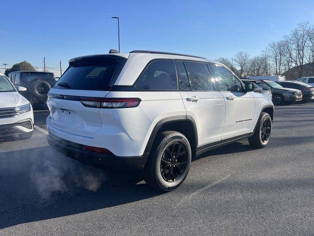 new 2025 Jeep Grand Cherokee car, priced at $43,187