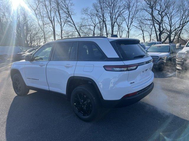 new 2025 Jeep Grand Cherokee car, priced at $43,187