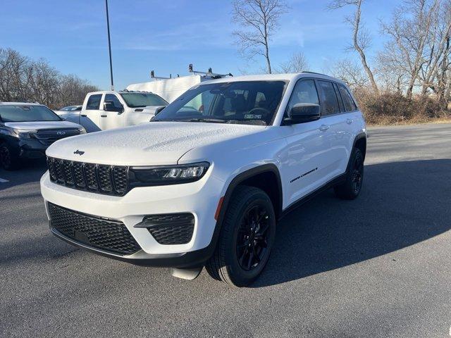 new 2025 Jeep Grand Cherokee car, priced at $43,187