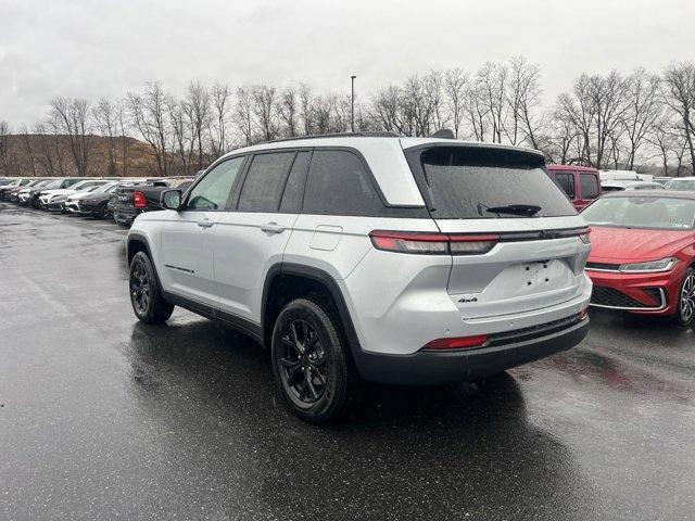 new 2025 Jeep Grand Cherokee car, priced at $44,619