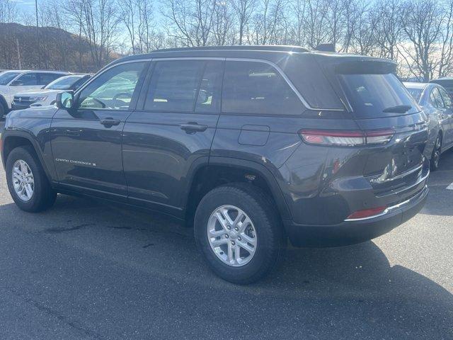 new 2025 Jeep Grand Cherokee car, priced at $40,745