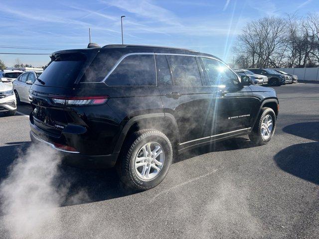 new 2025 Jeep Grand Cherokee car, priced at $40,745